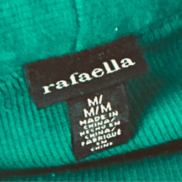 Rafaela Green Funnel Neck ribbed sweater - Picture 2 of 4